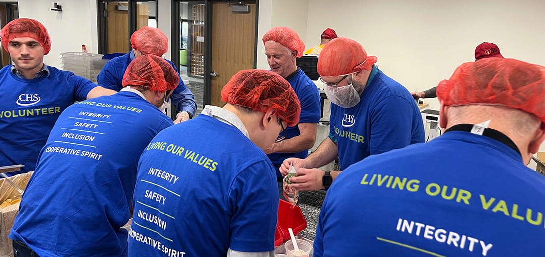 Volunteers at Feed My Starving Children