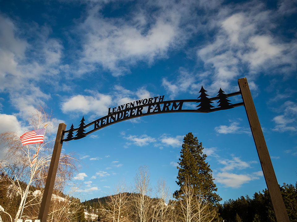 Leavenworth Reindeer Farm entrance