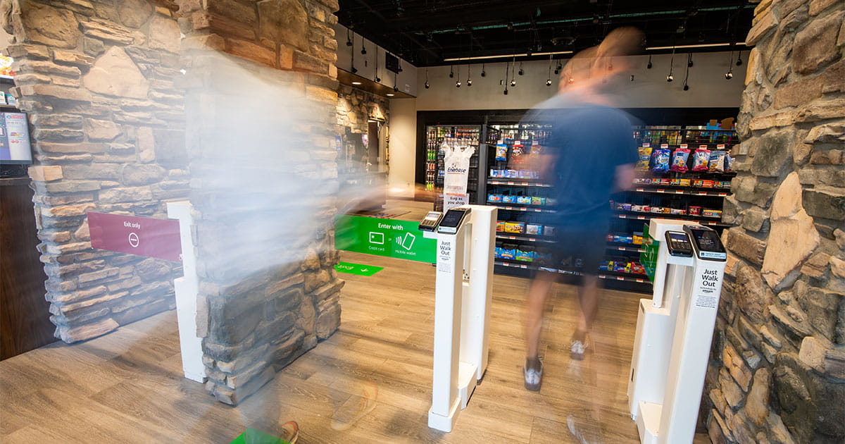 Man enters a contactless convenience store